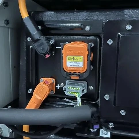 215kWh Commercial Energy Storage Cabinet(1)